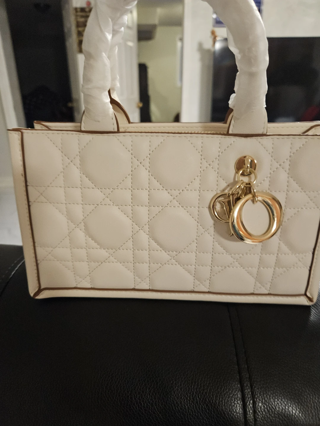 White Quilted Handbag with Gold Charm - photo 5