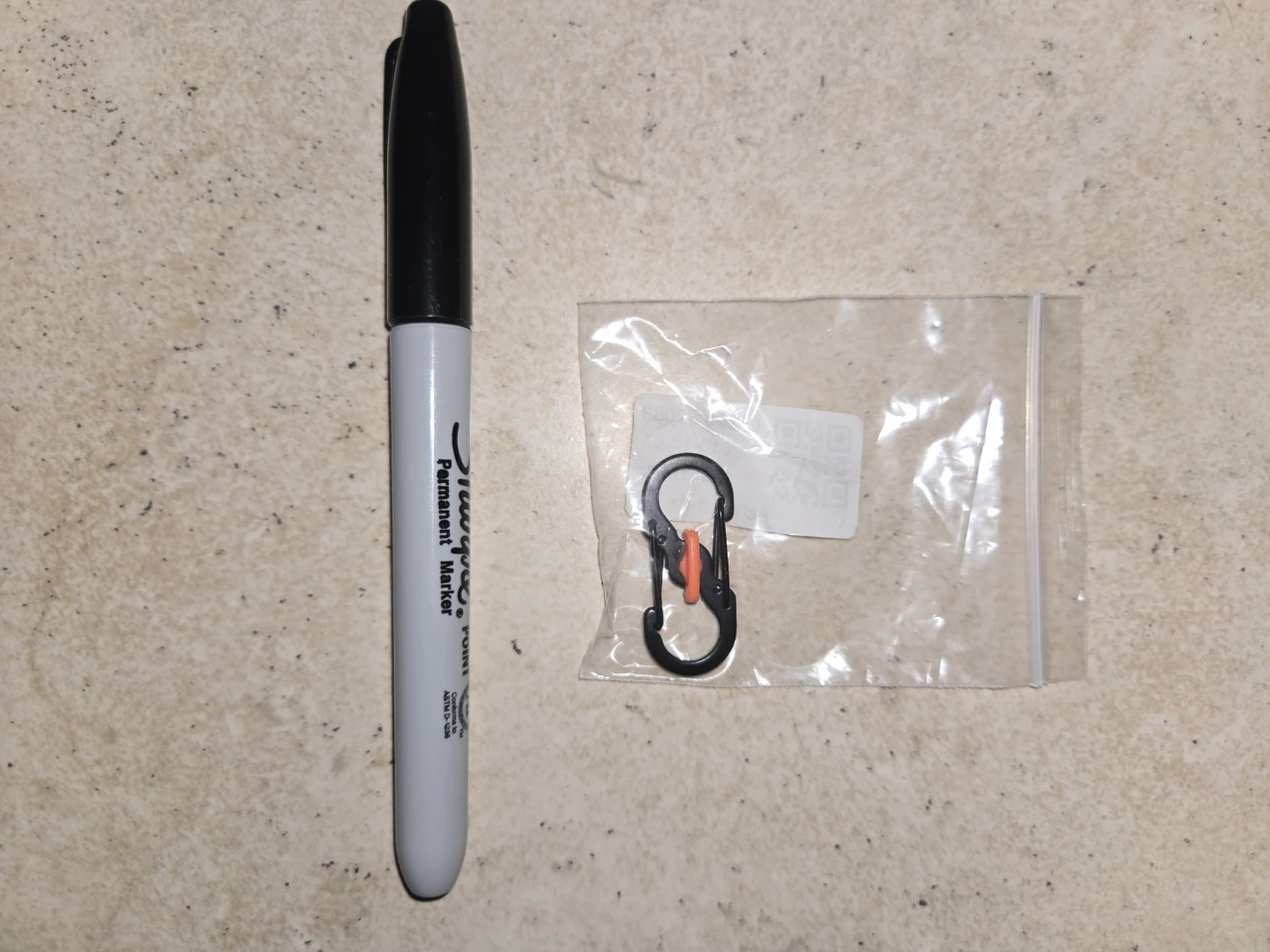 BNIP Brand New Black Double Gate Lockable Mini Carabiner Clip - photo 2