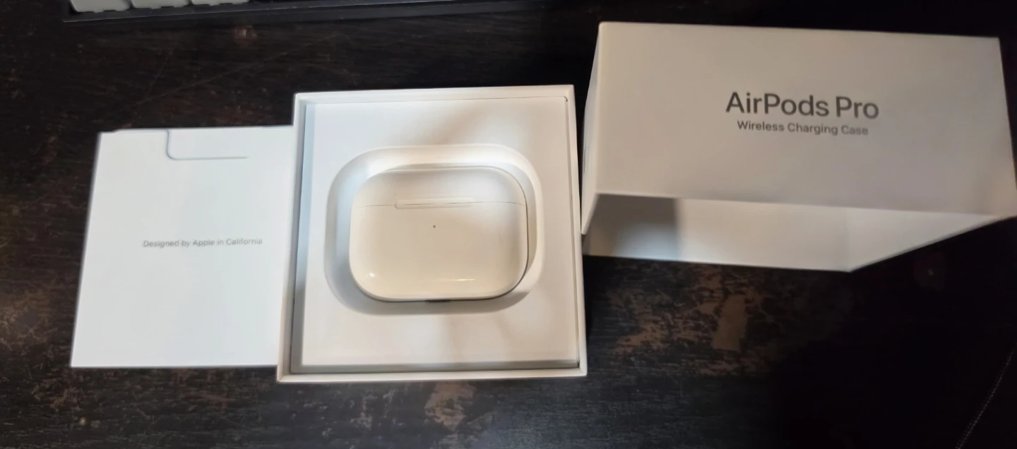 Apple AirPods Pro Working Case (Earbuds NOT Working / For Parts) - photo 2