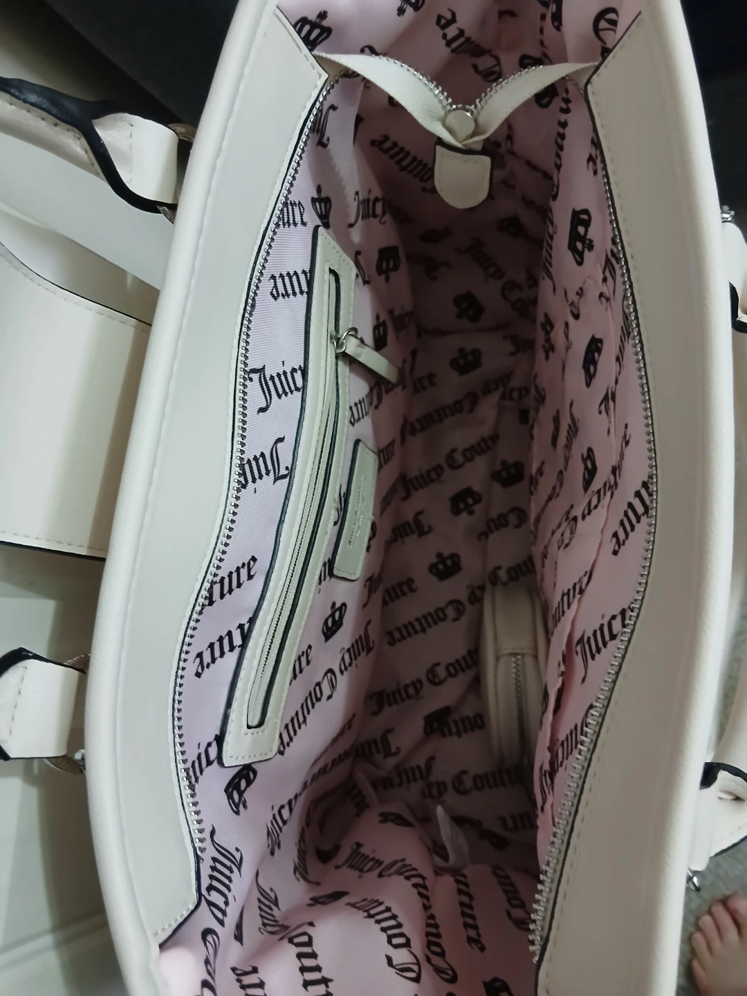 Juicy Couture Tote Bag  with change pouch - photo 3