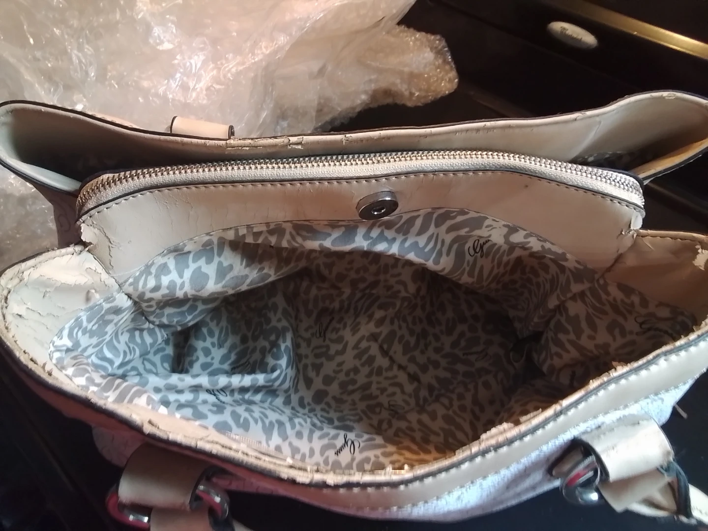 G by GUESS "Proposal" Monogram Logo Satchel / Carryall Bag - photo 3