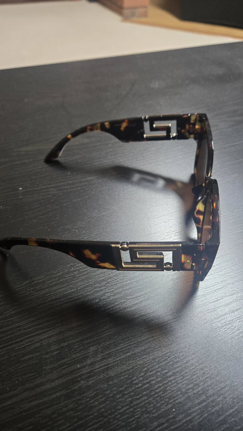 Tortoiseshell Sunglasses with Gold Detail - photo 4