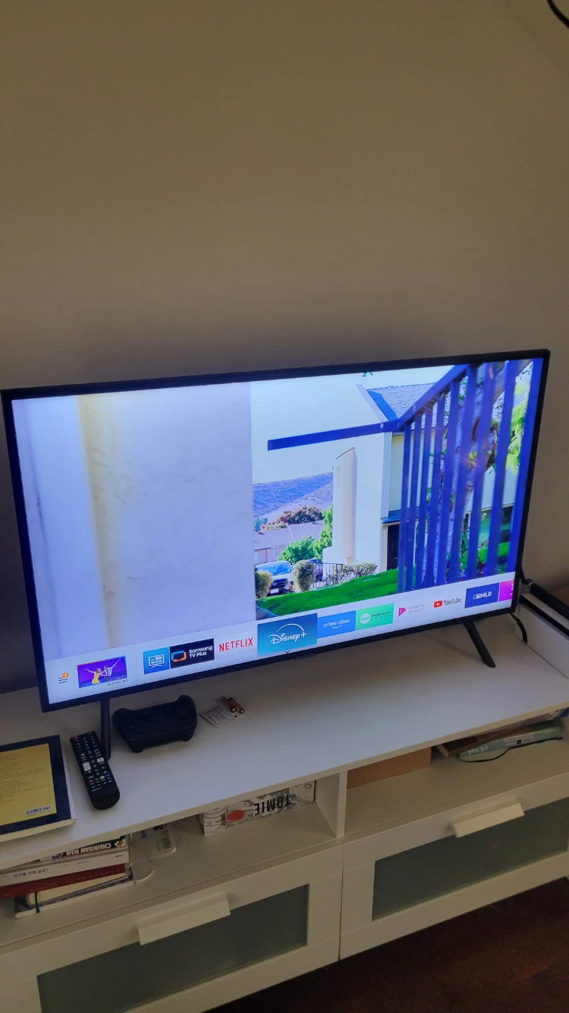 Samsung Smart TV crystal uhd - photo 2