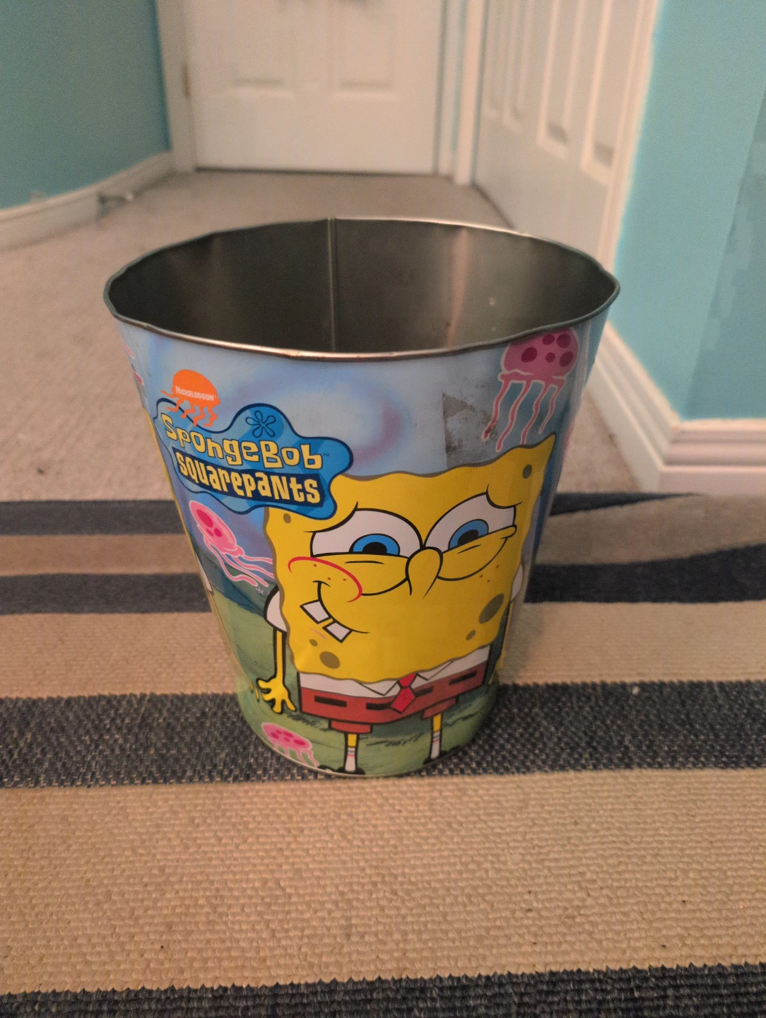 SpongeBob SquarePants Trash Can - photo 2