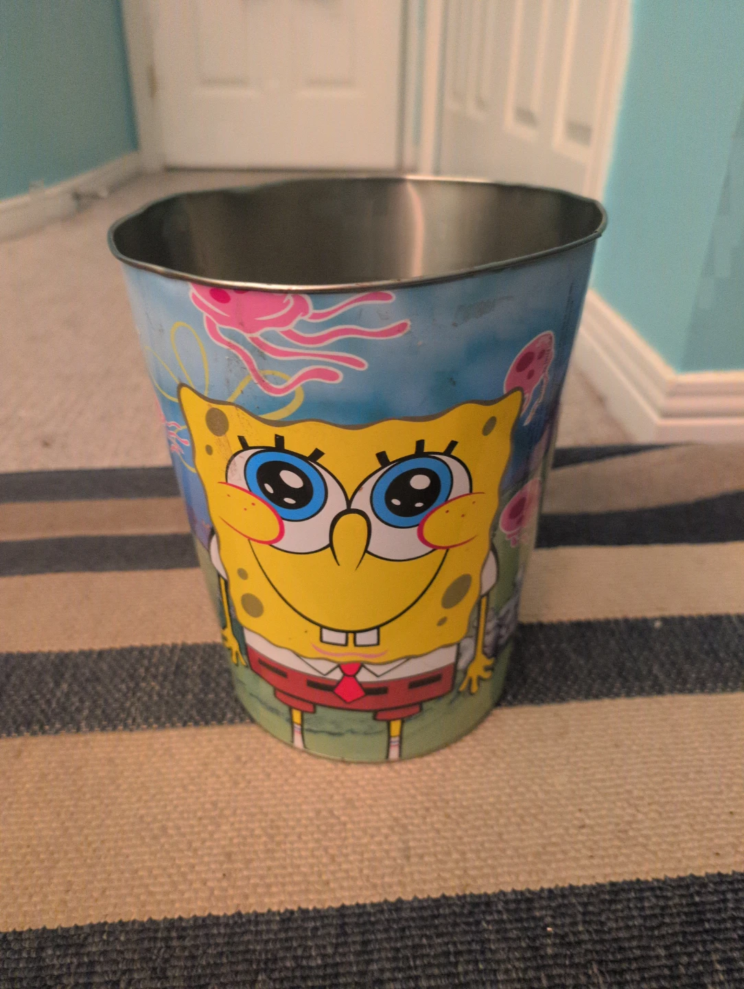 SpongeBob SquarePants Trash Can - photo 3