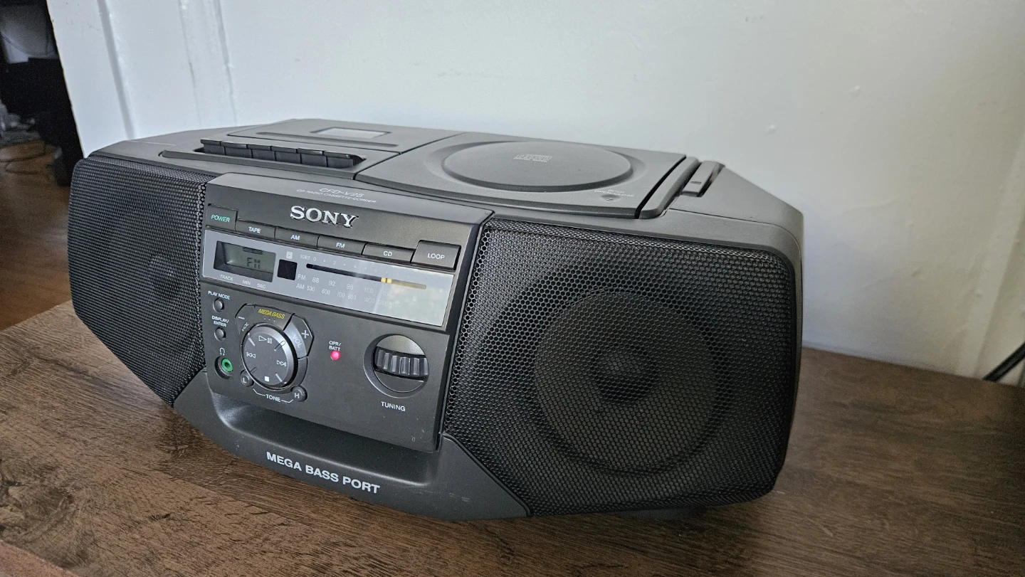 Sony CFD-V25 Boombox - photo 4