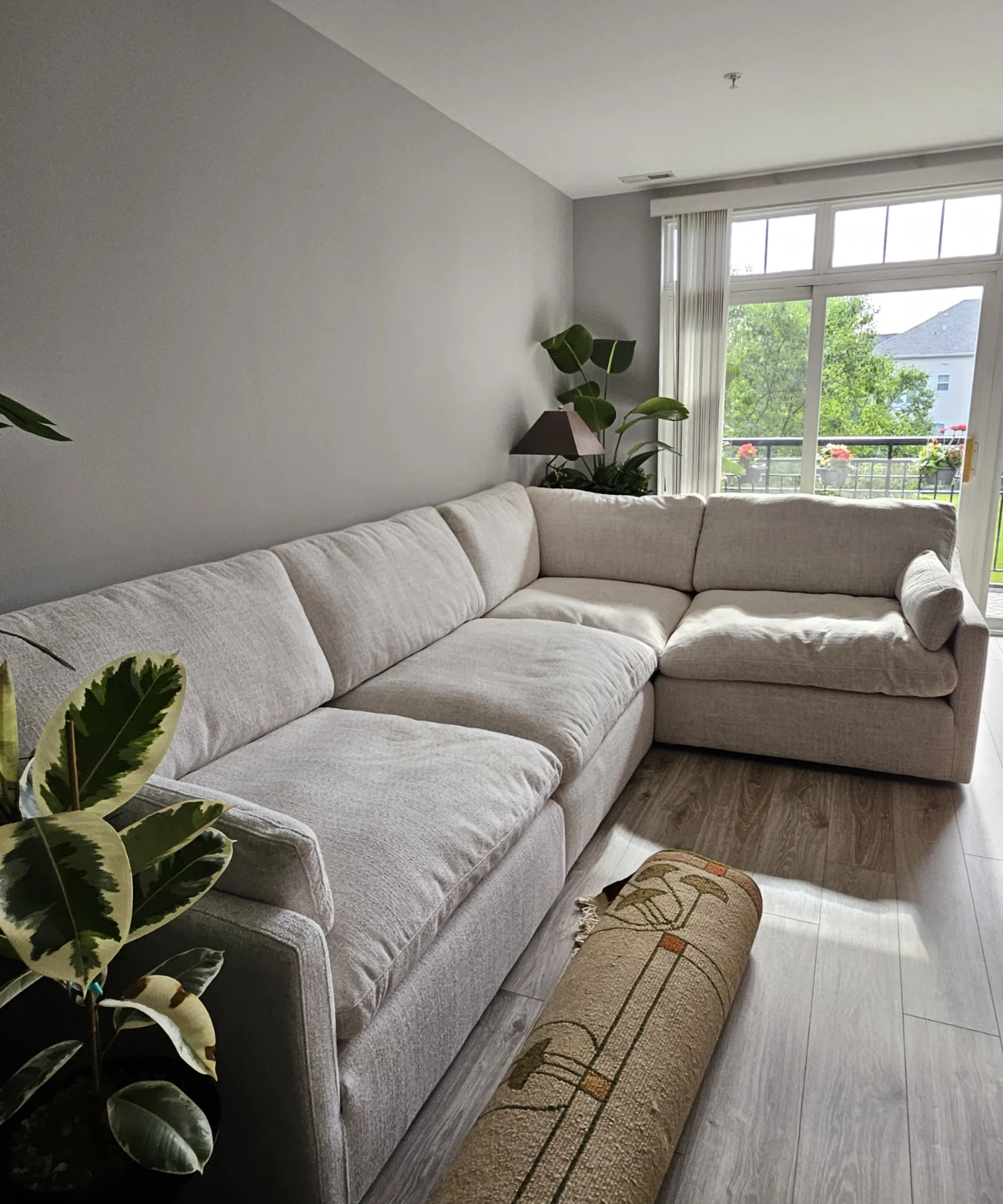 Brand new 4 piece sectional Belgian linen - photo 2