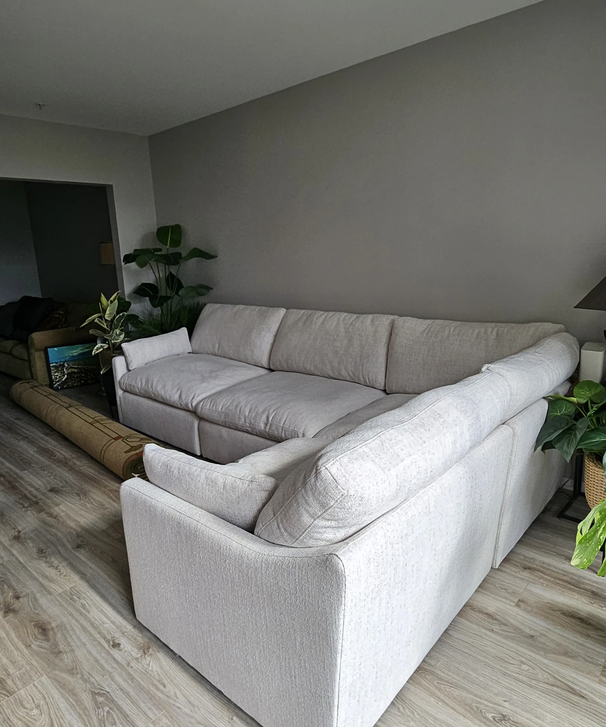 Brand new 4 piece sectional Belgian linen - photo 3