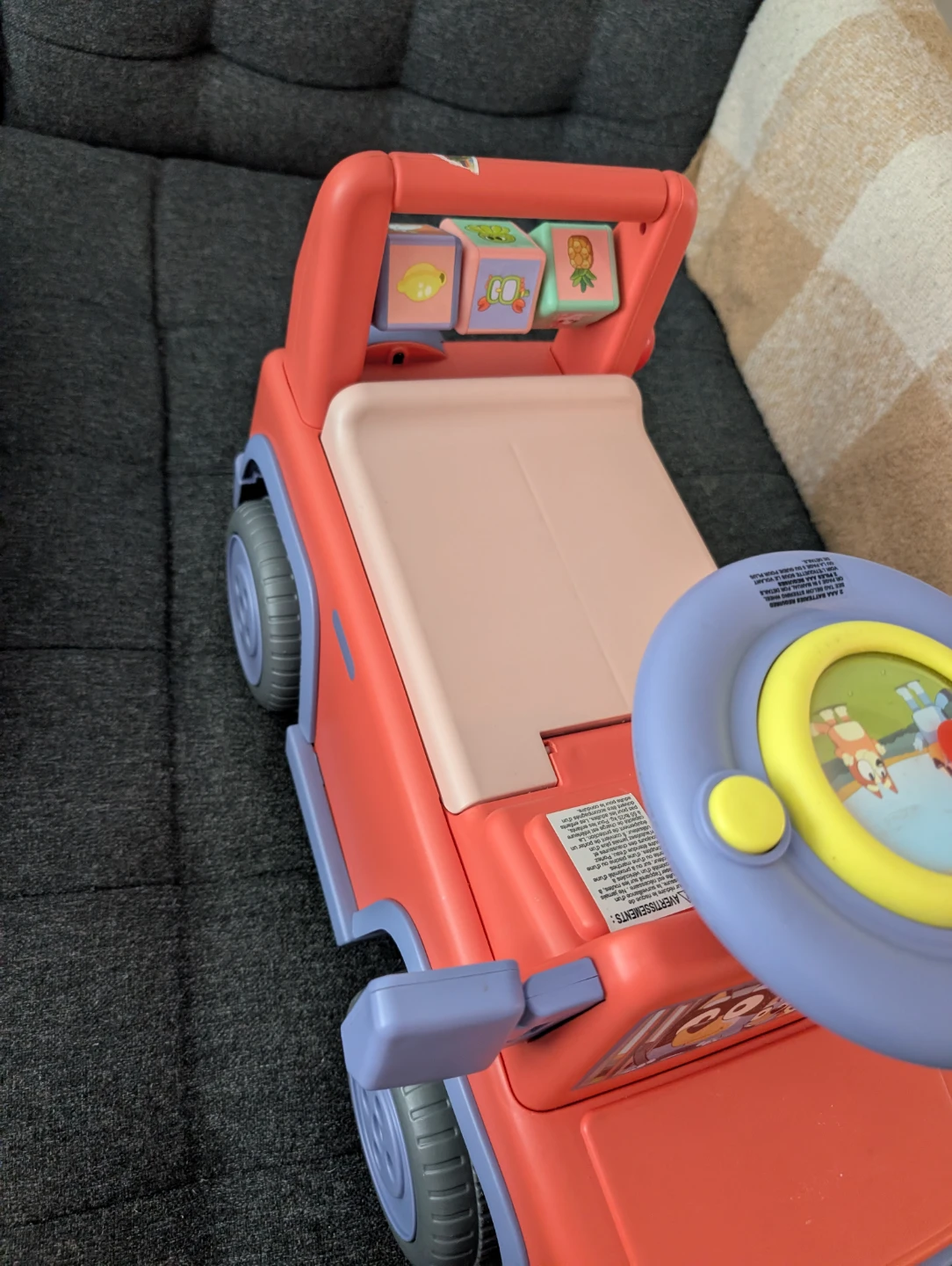 Bluey Ride-On Toy Car - photo 2