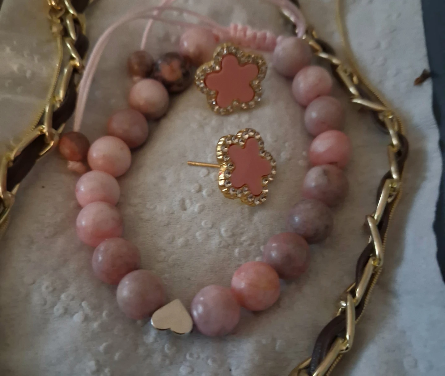 Pink beaded bracelet and necklace set - photo 3