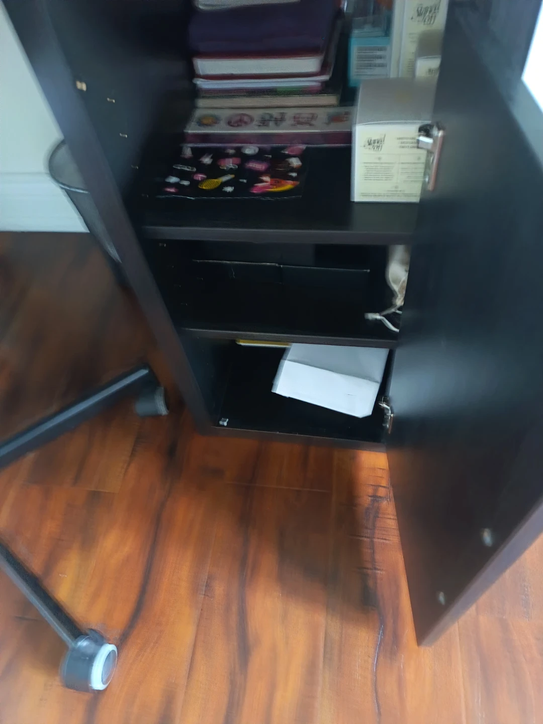IKEA MICKE Desk with Hutch and SNILLE Swivel Chair - photo 2