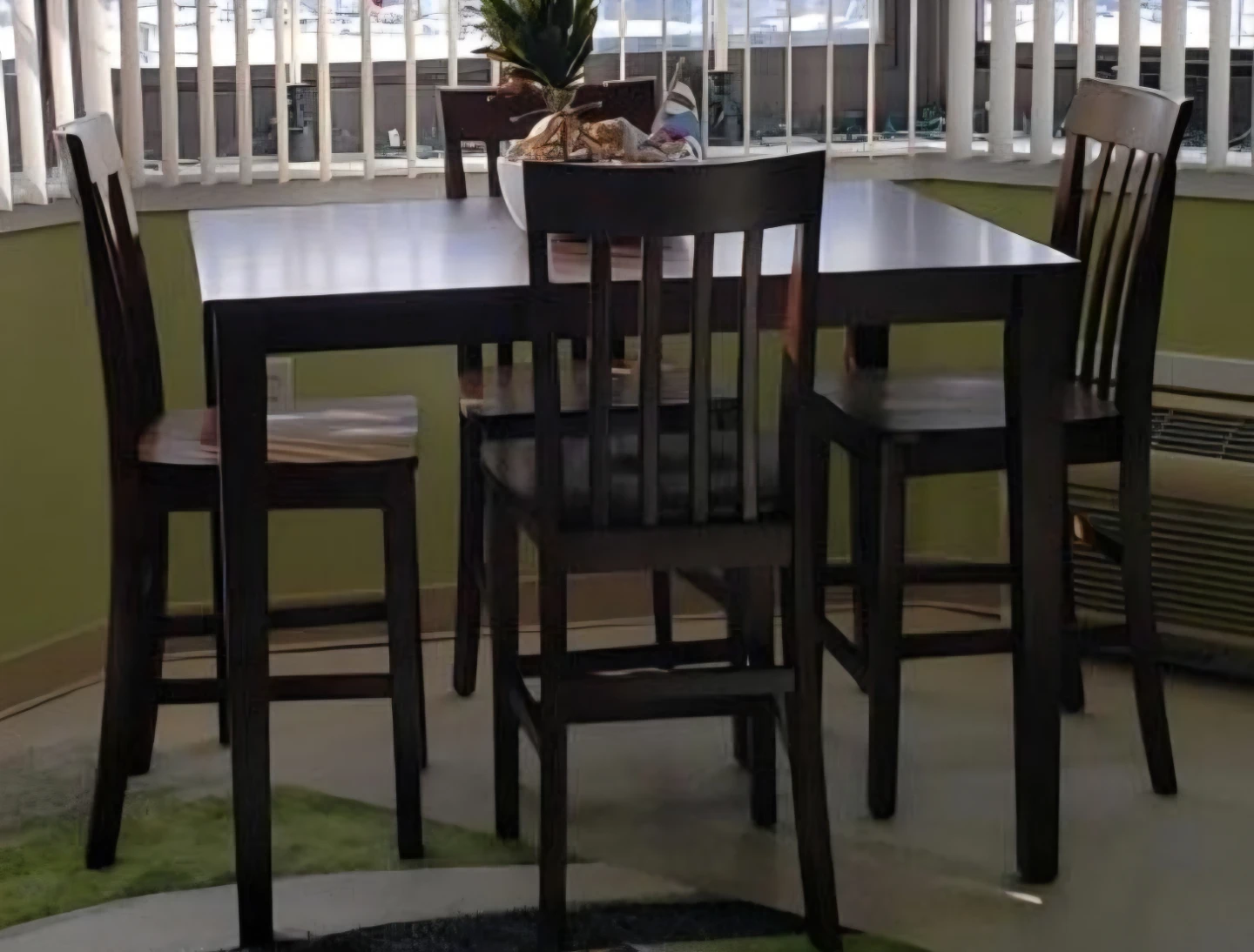Raymour & Flanigan 5-Pc Counter Height Dining Set (Cherry Wood)