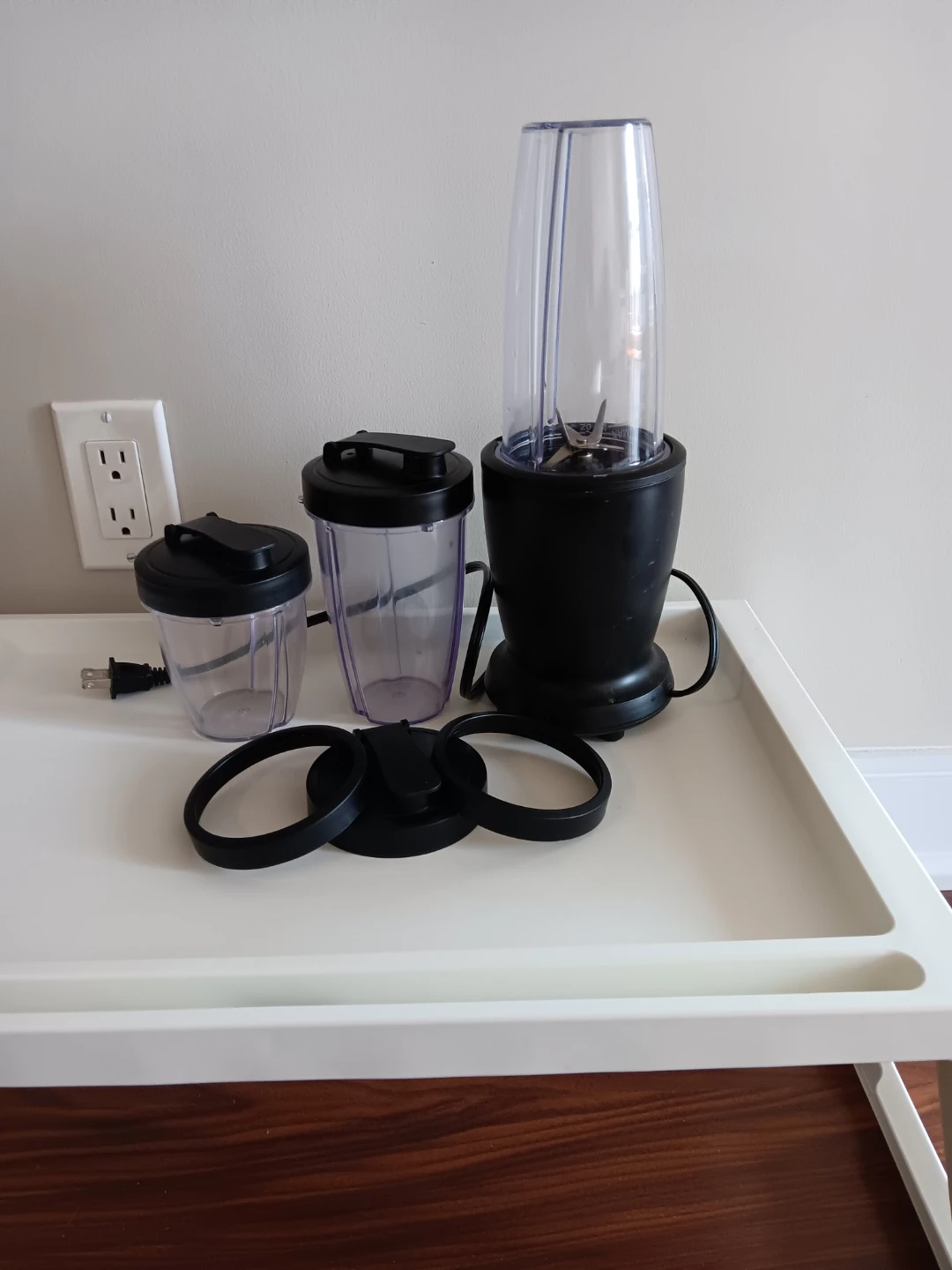 Moving out sale -Personal Blender with Cups - Mainstay