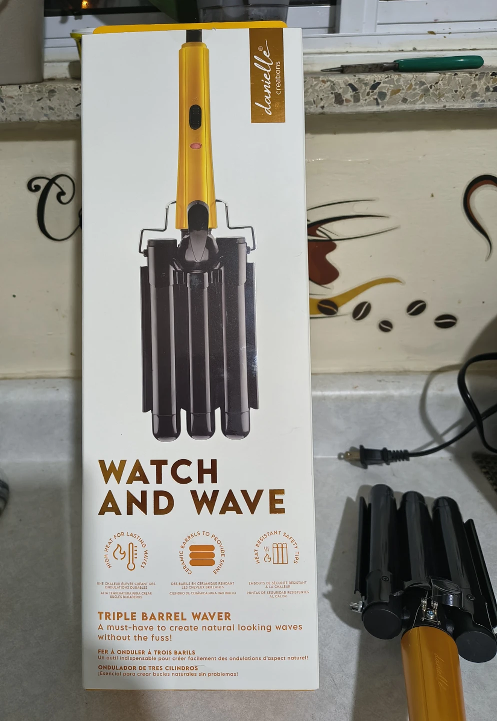 Danielle Creations Triple Barrel Waver