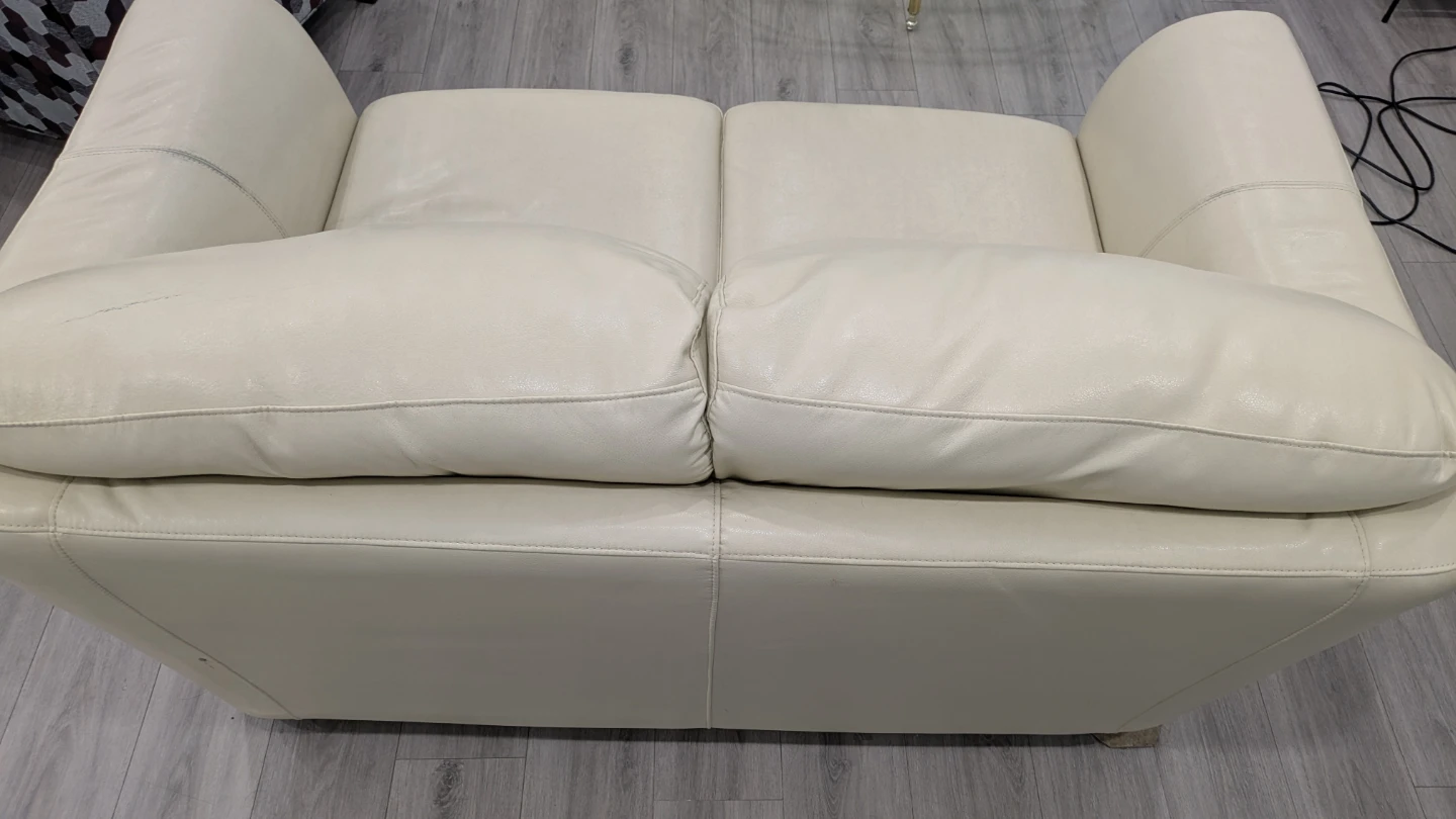 Cream Leather Loveseat - photo 3