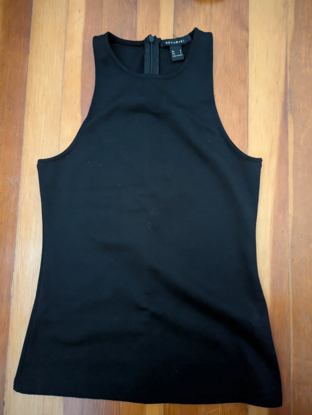 Black sleeveless tank top