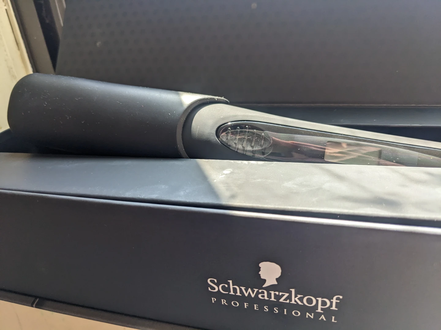 Schwarzkopf  Hair Straightener - photo 2