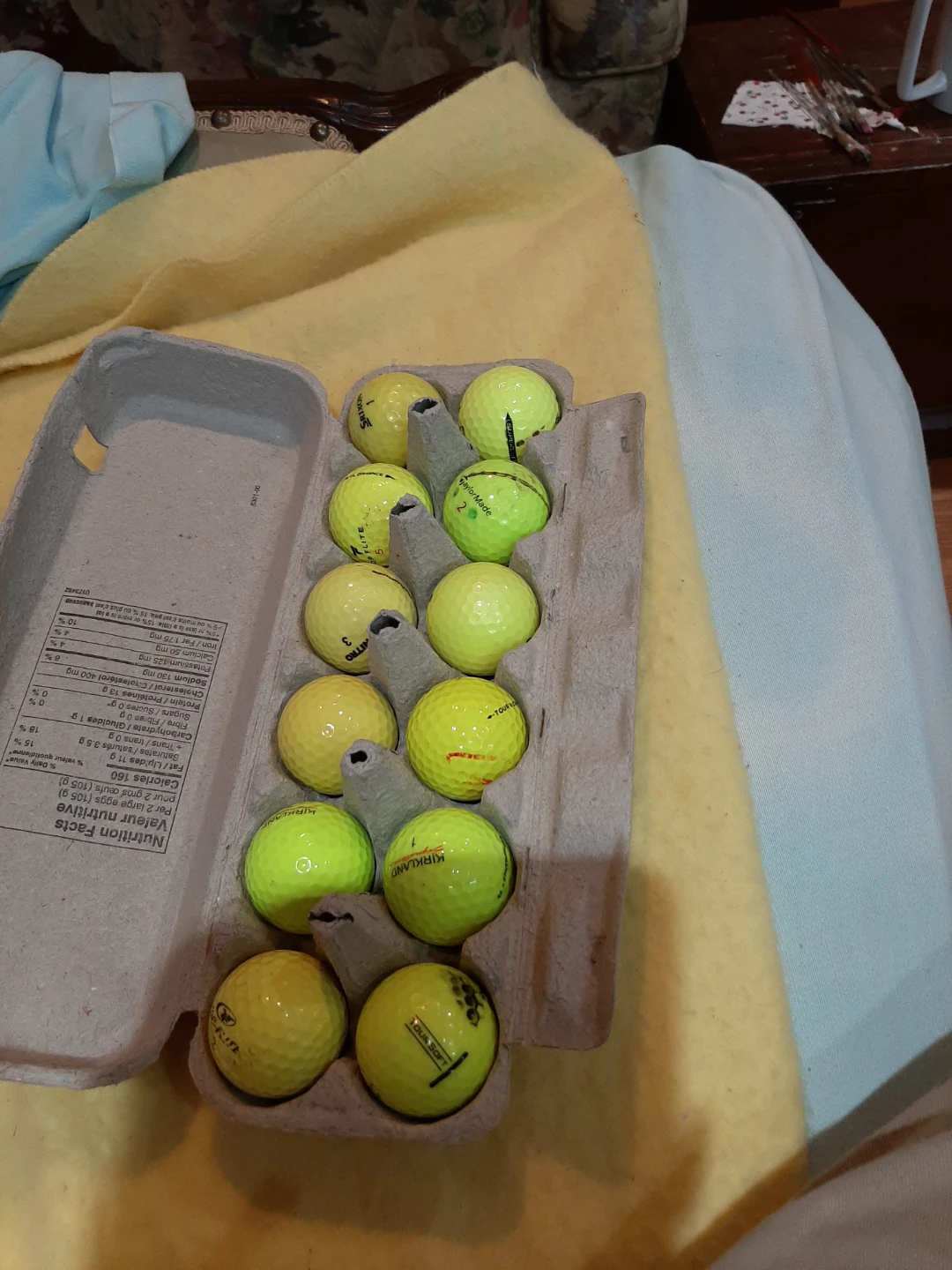 12 GENTLY USED GOLF BALLS - photo 2
