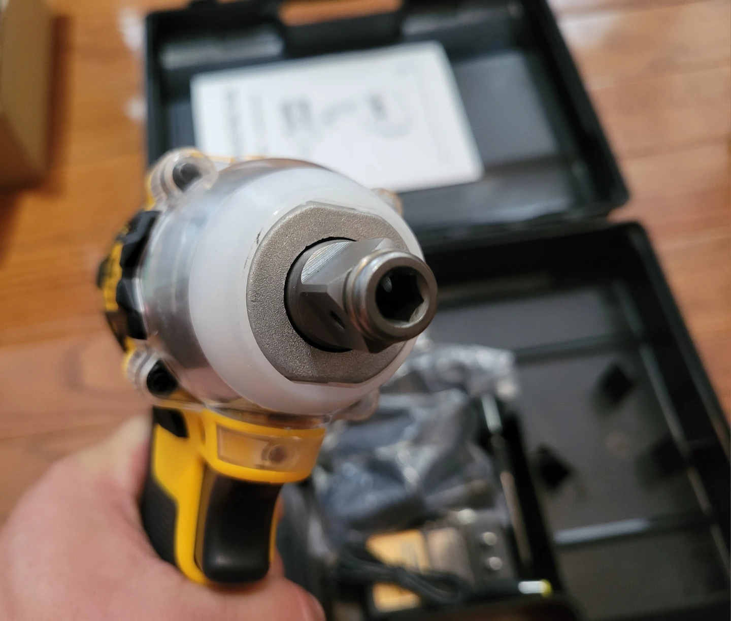 NEW Impact Wrench with 2 Batteries 4.0Ah & accessories - photo 4