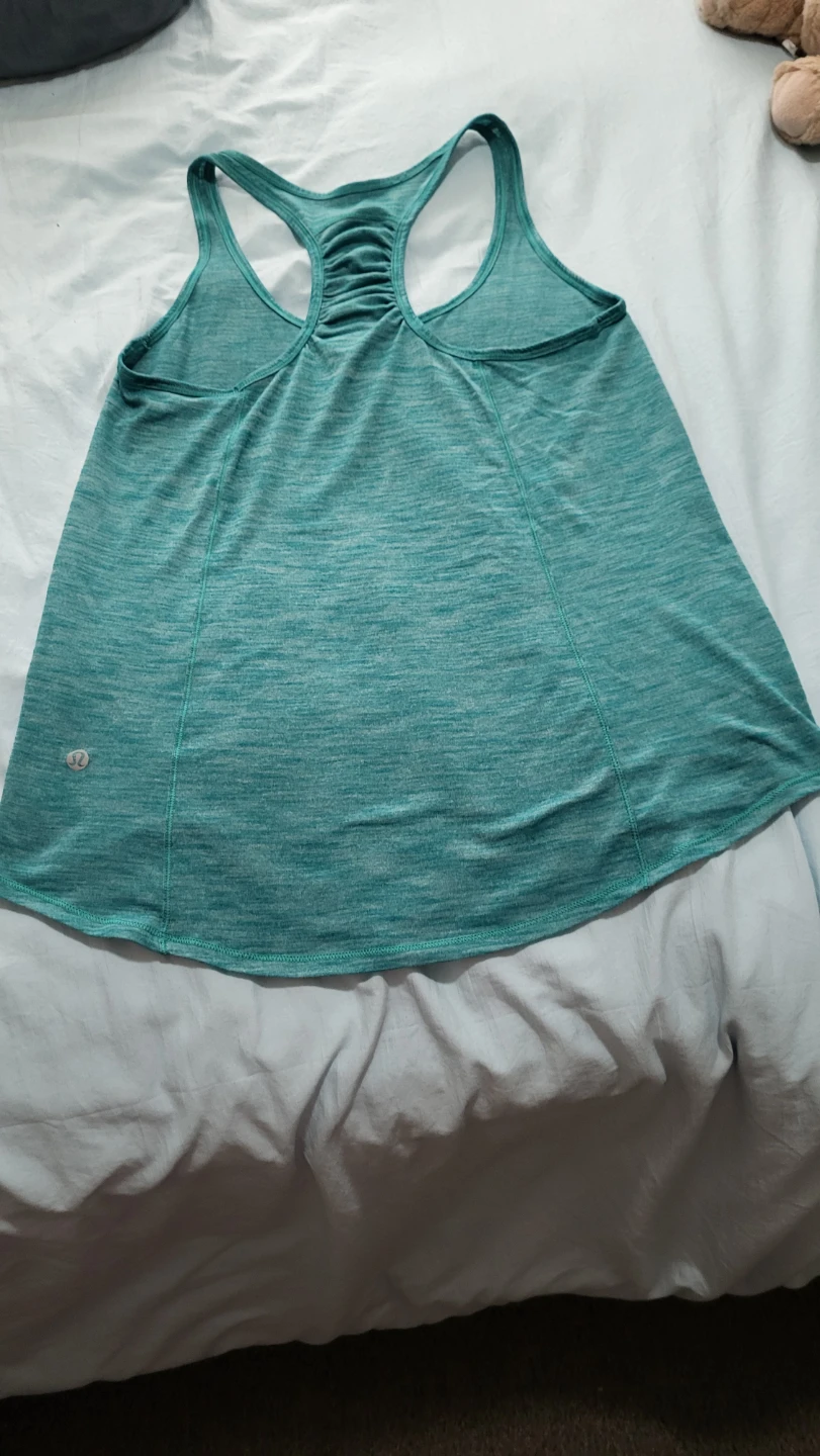 Lululemon Tank Top - photo 3