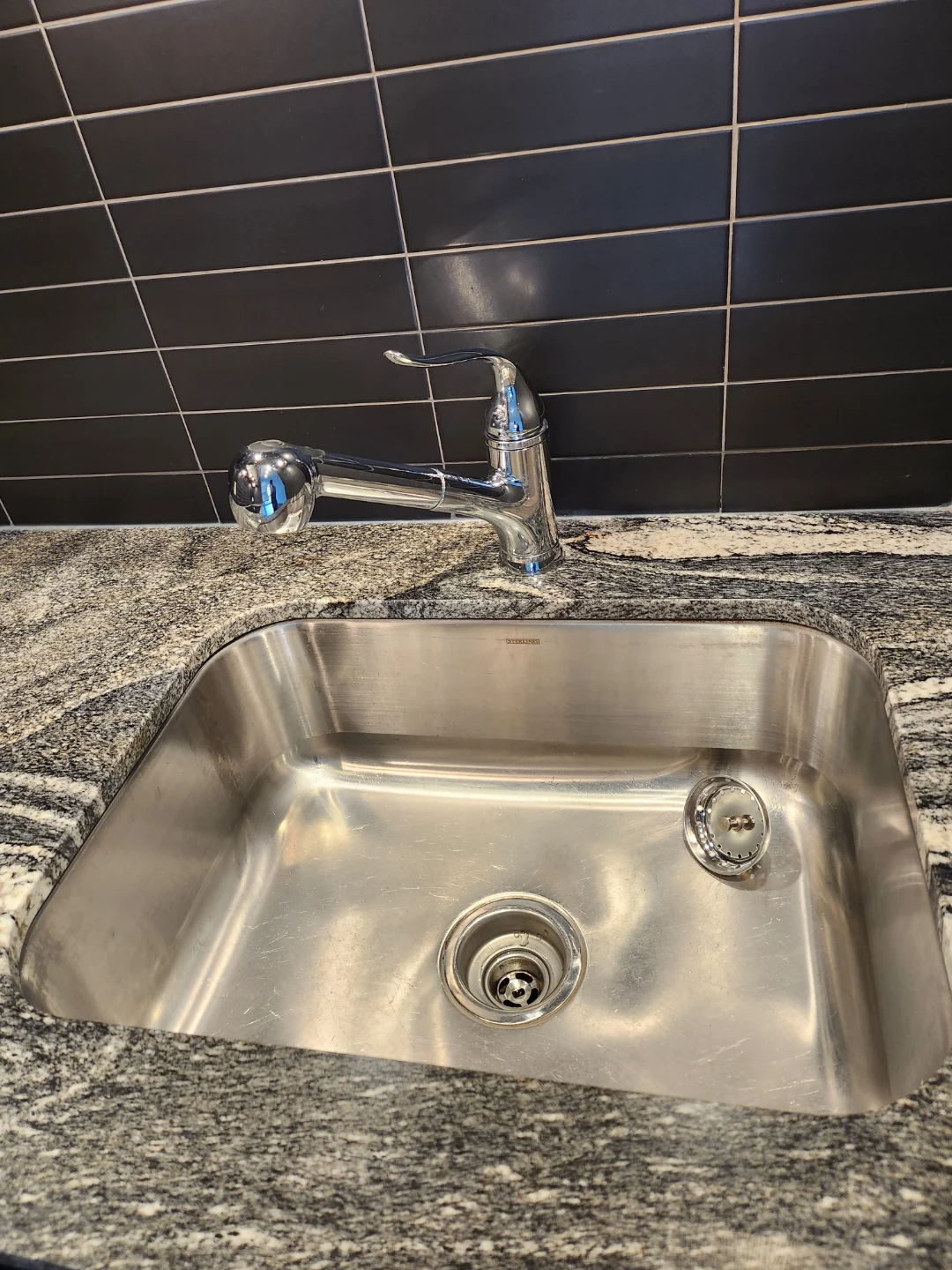 Condo and house cleaning  services - photo 3