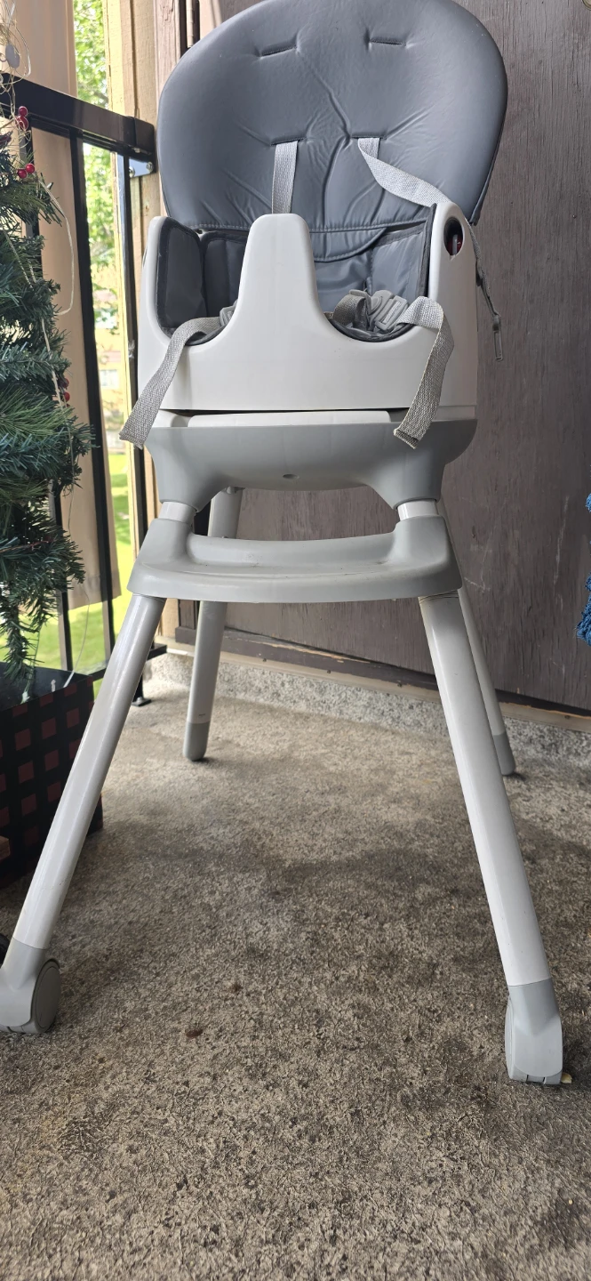 White and Grey High Chair - photo 3