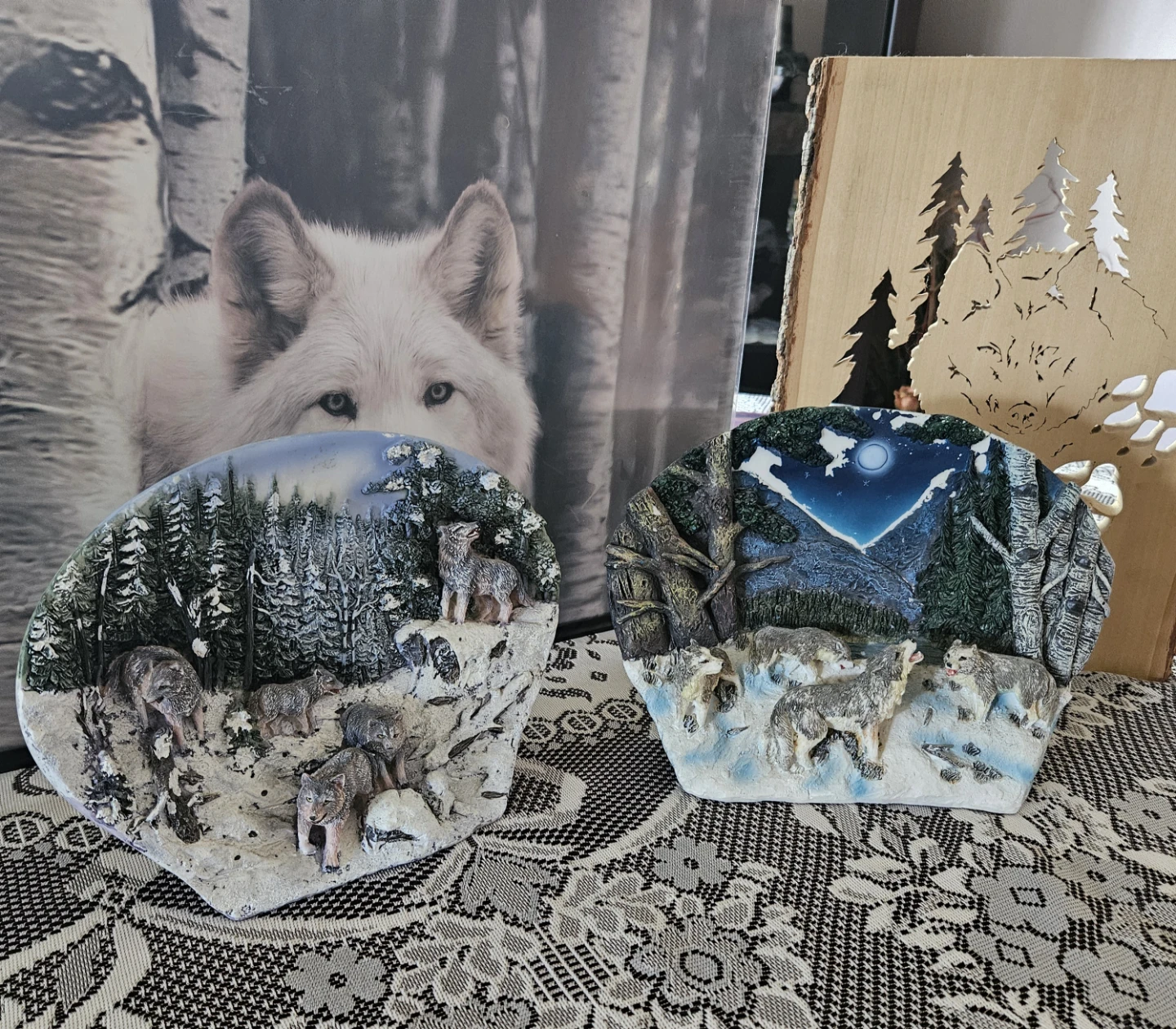 Wolf Themed Home Decor 🐺