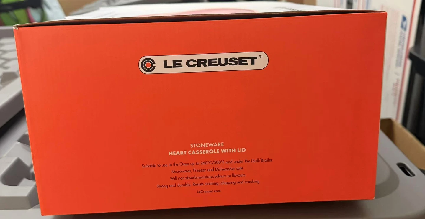 Le Creuset Heart Casserole with Lid Special Edition - photo 3