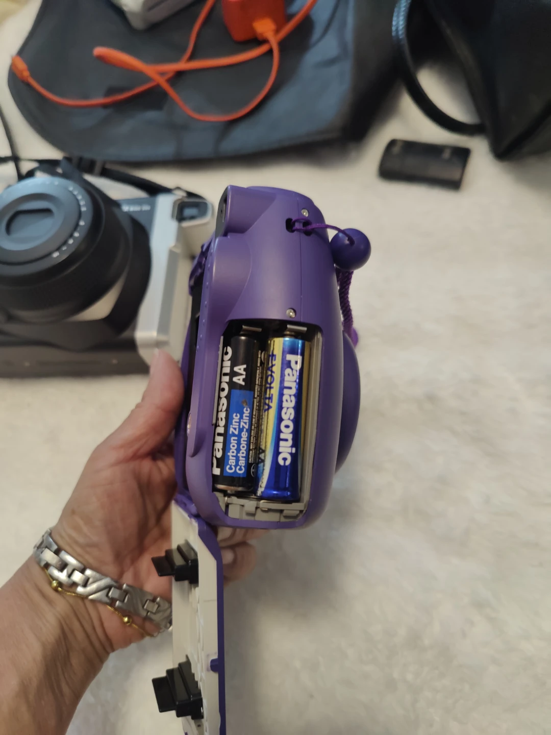 Fujifilm Instax Mini 8 Instant Film Camera - Grape Purple - photo 3