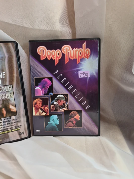 2 Deep Purple DVDs Sets - photo 4
