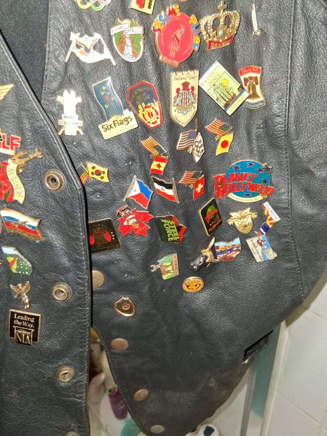 Wilson The Leather Experts Black Vest with Pins - photo 5