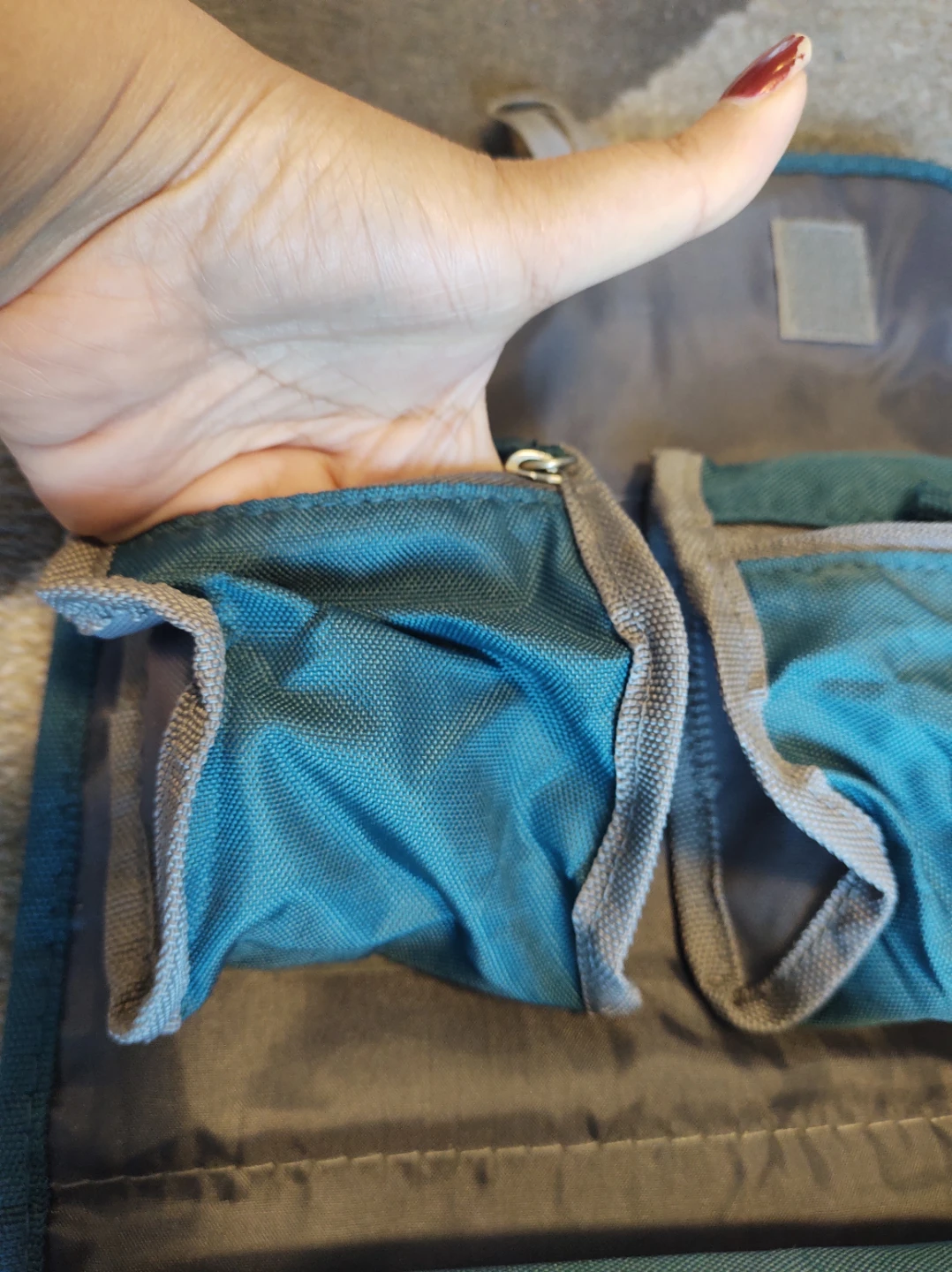 American Tourister Toiletry Bag - photo 2