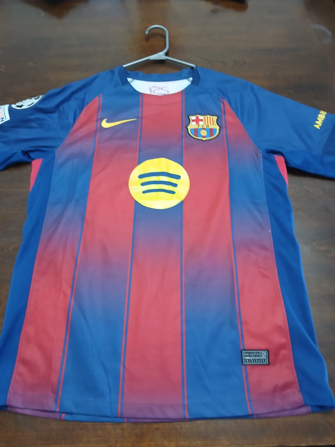 Lamine Yamal Barcelona Jersey 25/26 Size Medium - photo 2
