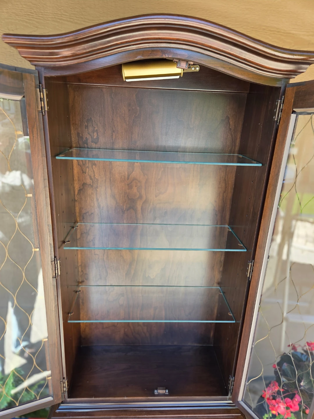 Vintage Ethan Allen Curio Mahogany Wood Glass Light Up Cabinet - photo 5