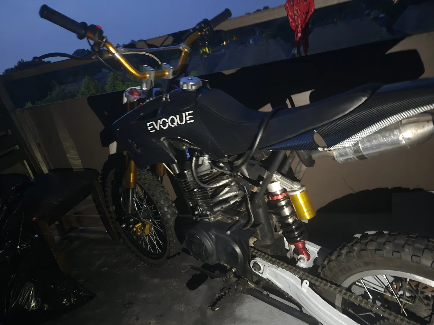 EVOQUE Dirt Bike - photo 4