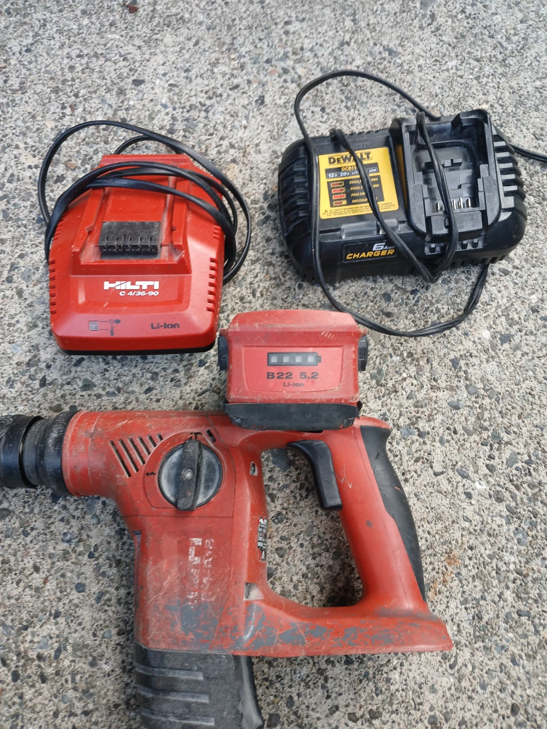 Hilti Cordless Rotary Hammer with Batteries and Charger - photo 2