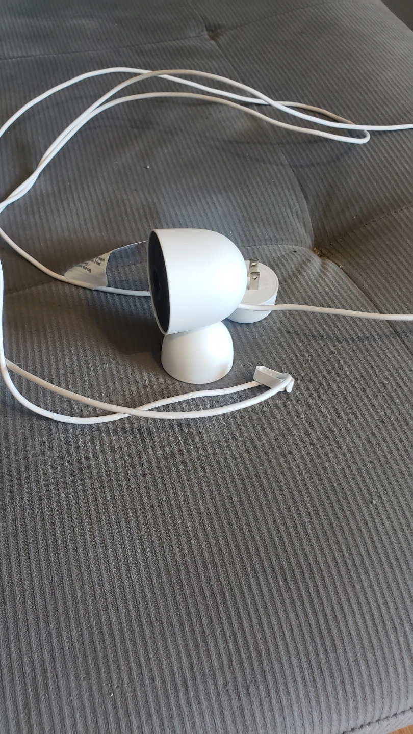 Google Nest Cam Outdoor (wired, 2nd gen) - photo 2