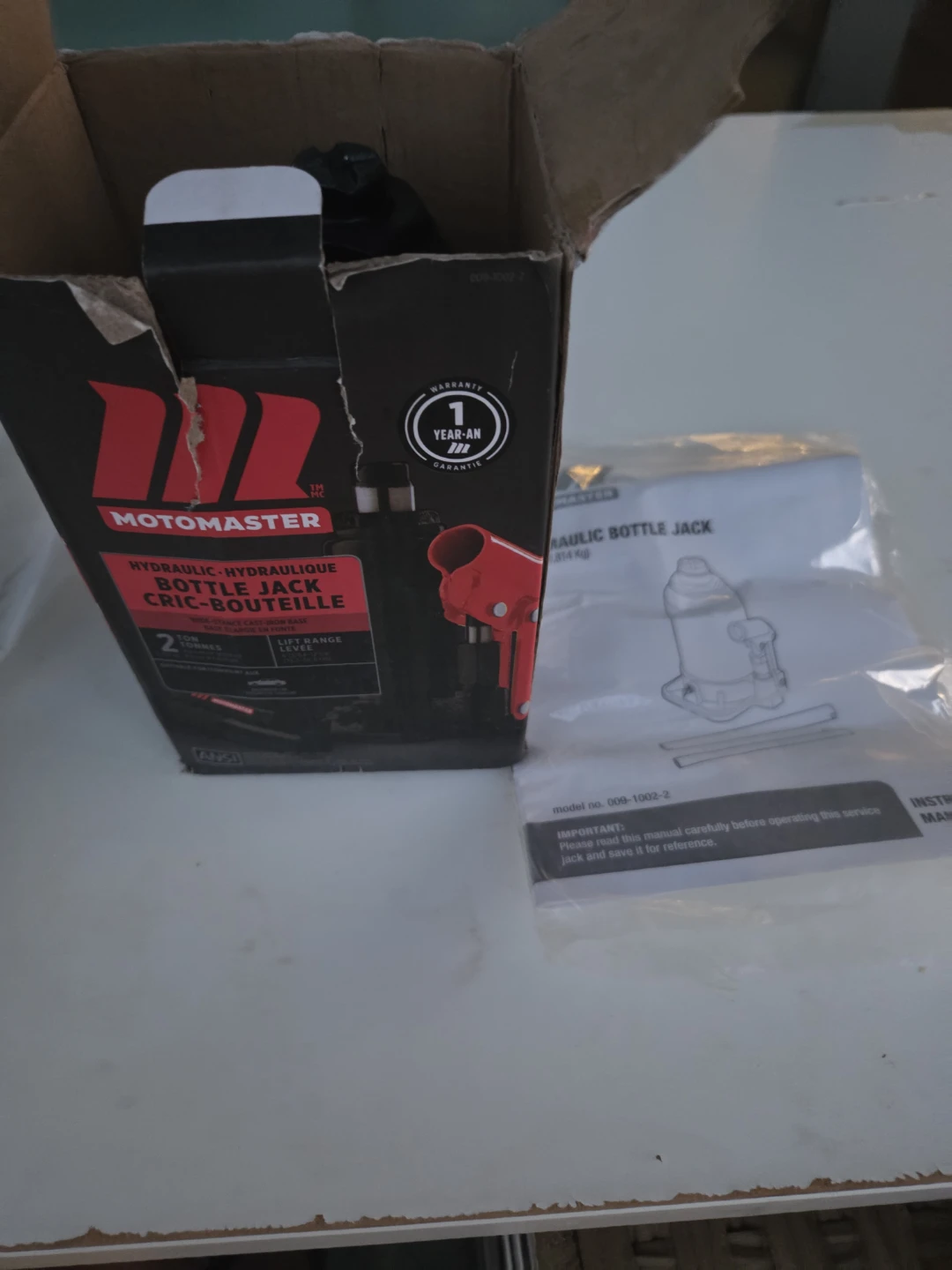 Motomaster Hydraulic Bottle Jack 2 Ton - photo 2
