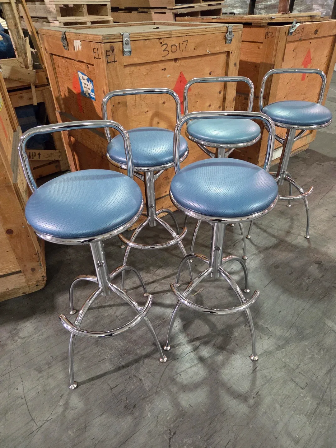 Blue Bar Stools set of 4, x 3 - photo 3