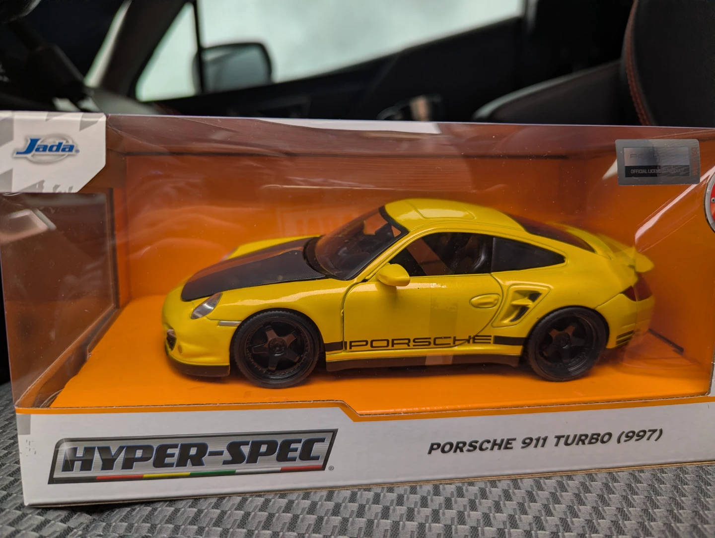 Jada Hyper-Spec Porsche 911 Turbo (997) Toy Car