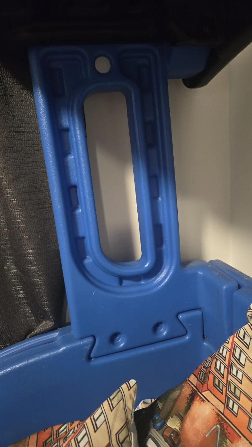 Little Tikes Thomas the Train Toddler Bed - photo 3