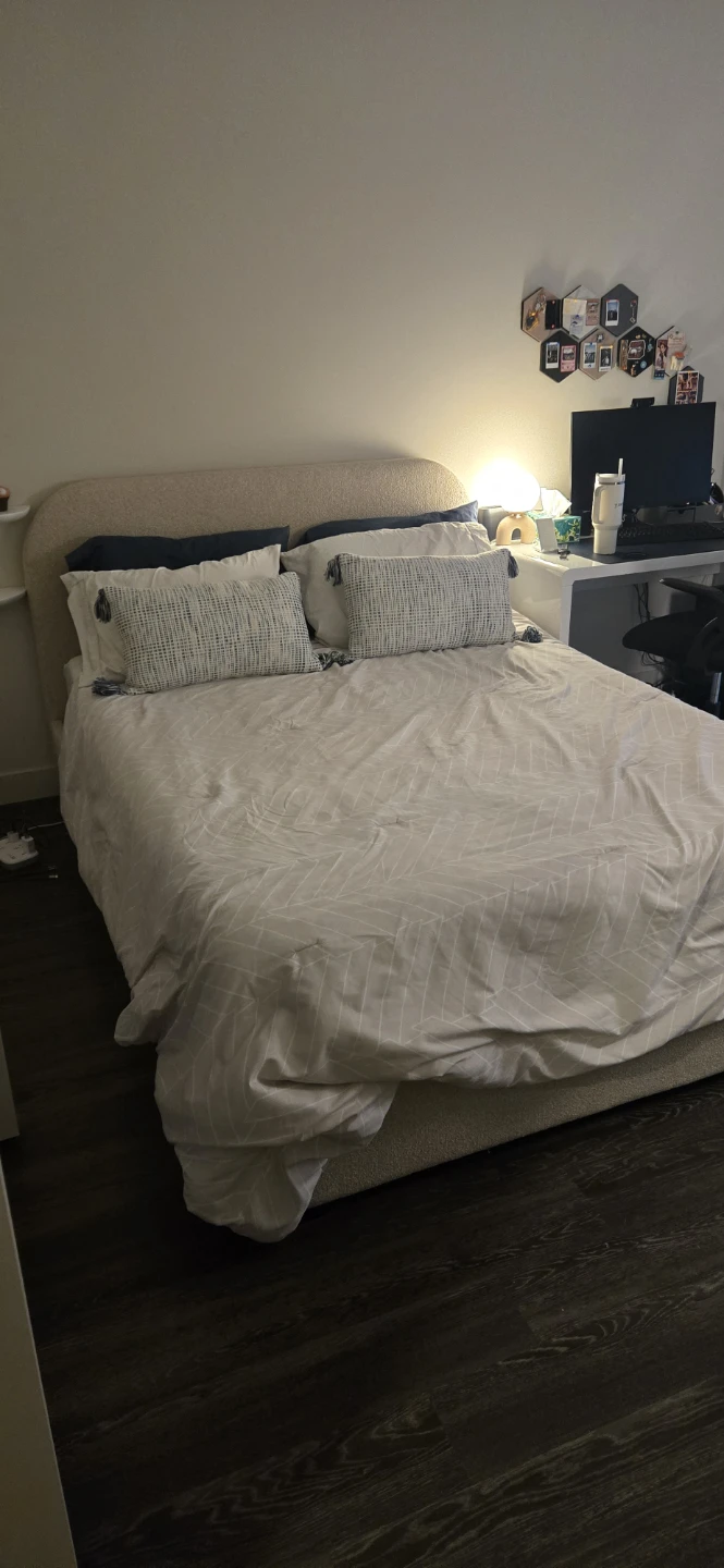 Queen Size Boucle Bed Frame with Mattress - photo 4