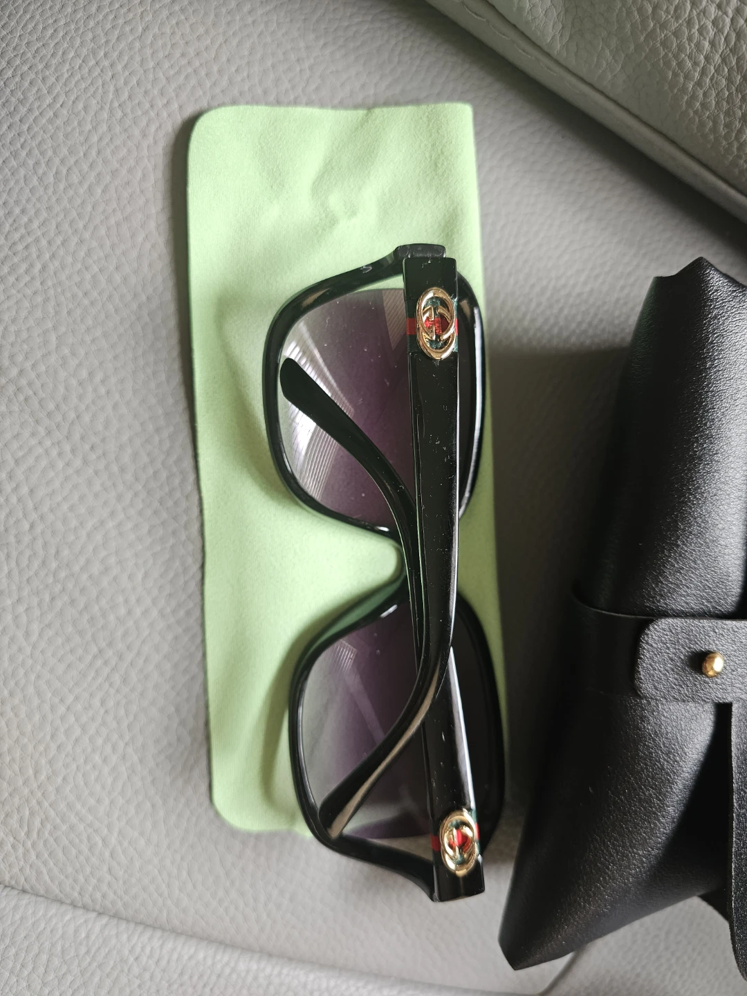 Gucci Women's Sunglasses - photo 2