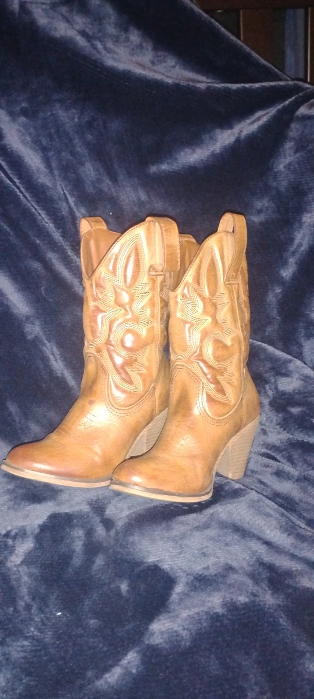 New kicks just in time for Stampede!!