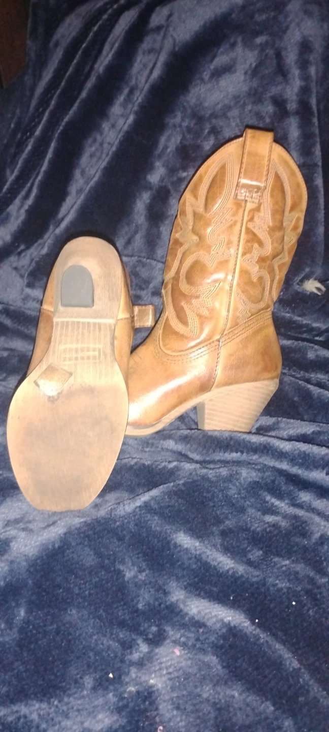 New kicks just in time for Stampede!! - photo 3