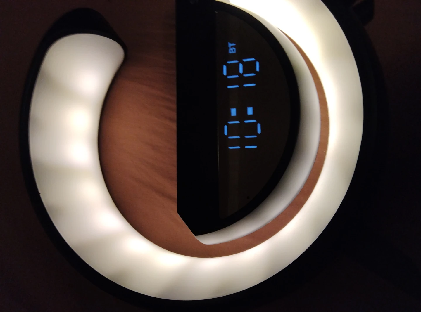 Bluetooth Alarm Clock with LED every color Display with click