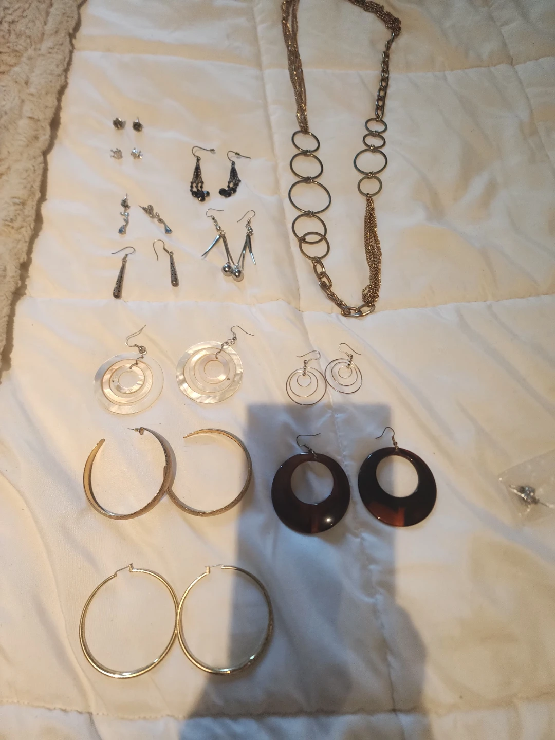 Assorted Women's Costume Jewellery - photo 2