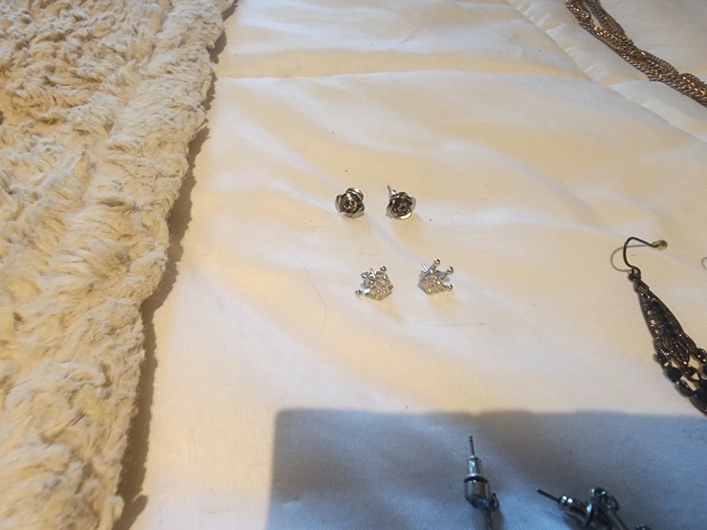 Assorted Women's Costume Jewellery - photo 4