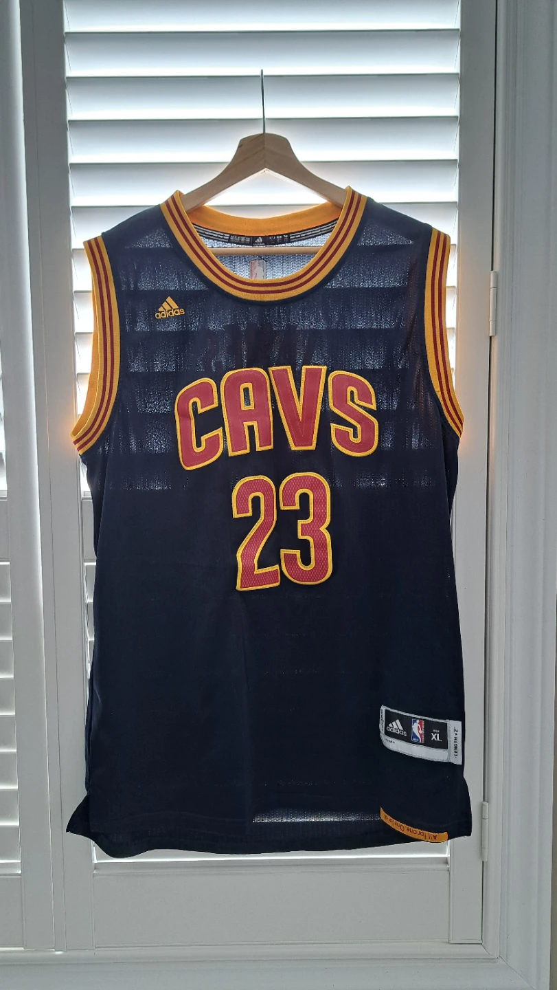 Adidas LeBron James Cleveland Cavaliers Jersey Size XL