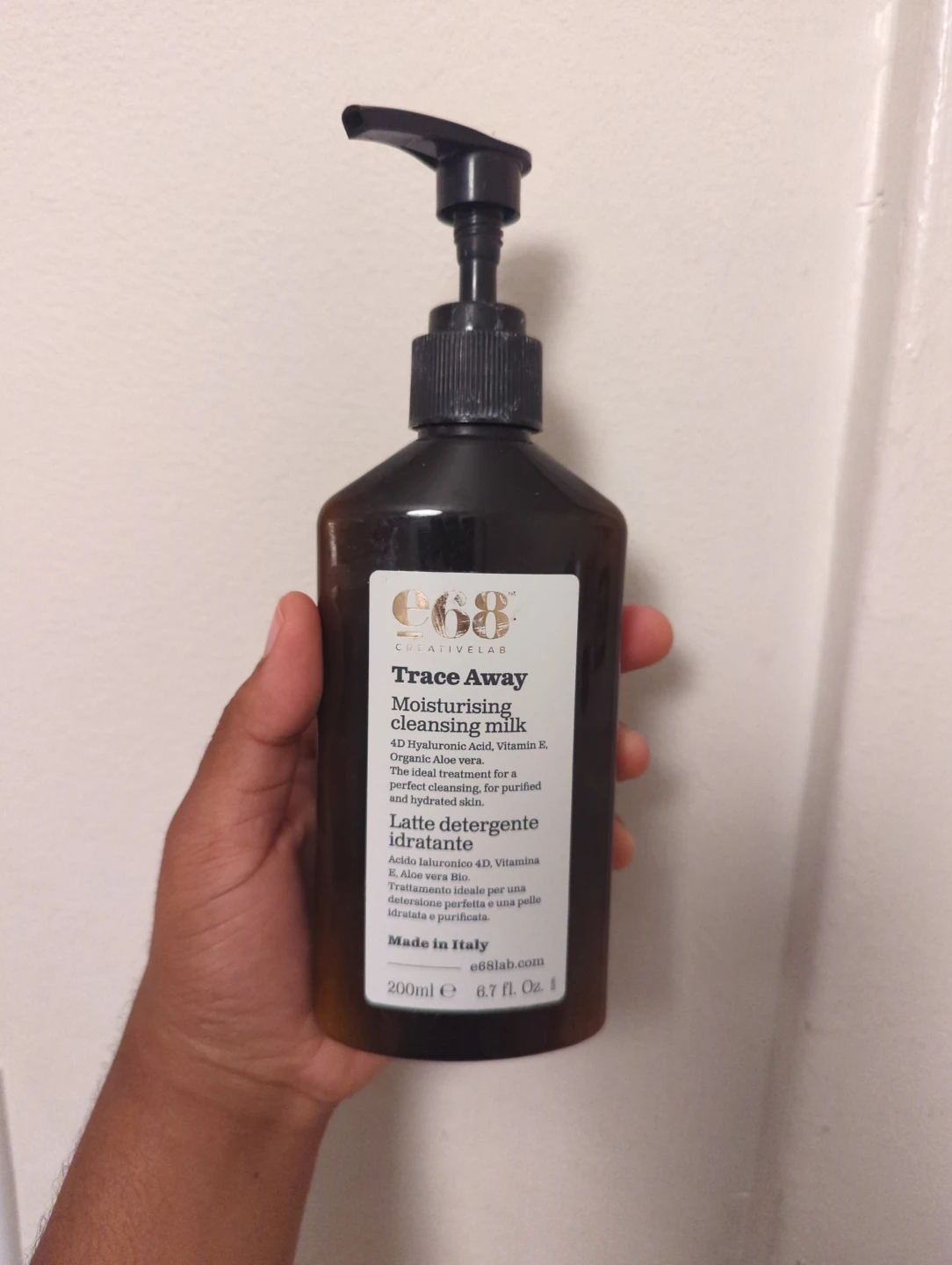 FREE Trace Away Moisturising Cleansing Milk
